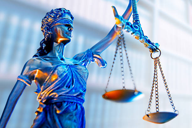 أهم الخصائص الواجب توافرها في محامي قضايا شركات بالرياض